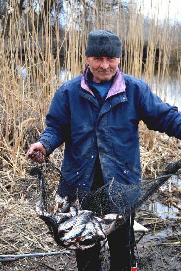 Ловля плотвы на Суле (открытие сезона рыбалки на мирную рыбу) (Рыбалка на реке Сула (с. Плехов), Лубенский район), фото